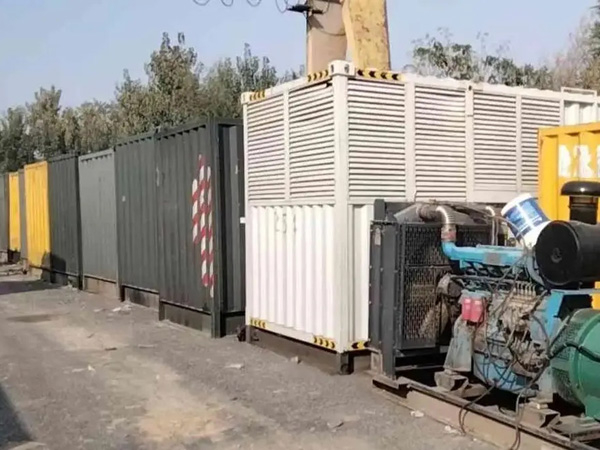 乐平200KW柴油发电机机组每小时油耗是多少？